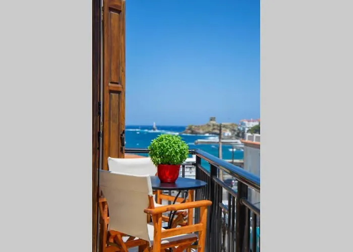 Seaview Stylish Flat In Andros - Walk To Beach